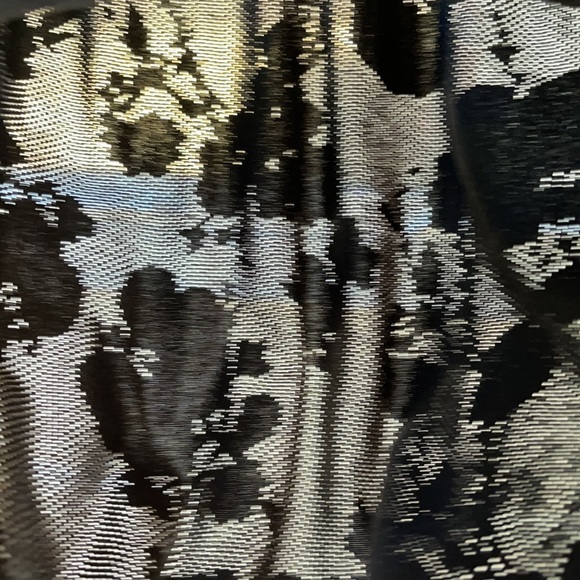 Lululemon top - Picture 10 of 10